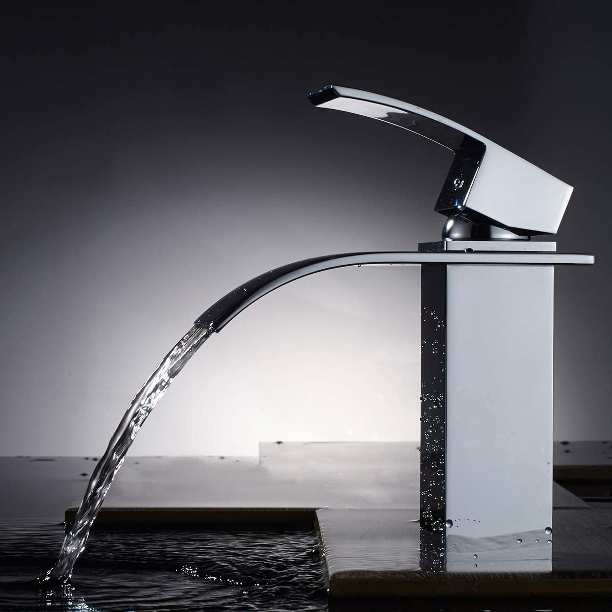 Aquacubic bleifreier Wasserstraßen-Gesundheits-Einhand-Waschtischhahn, Wasserfall-Badezimmerarmaturen