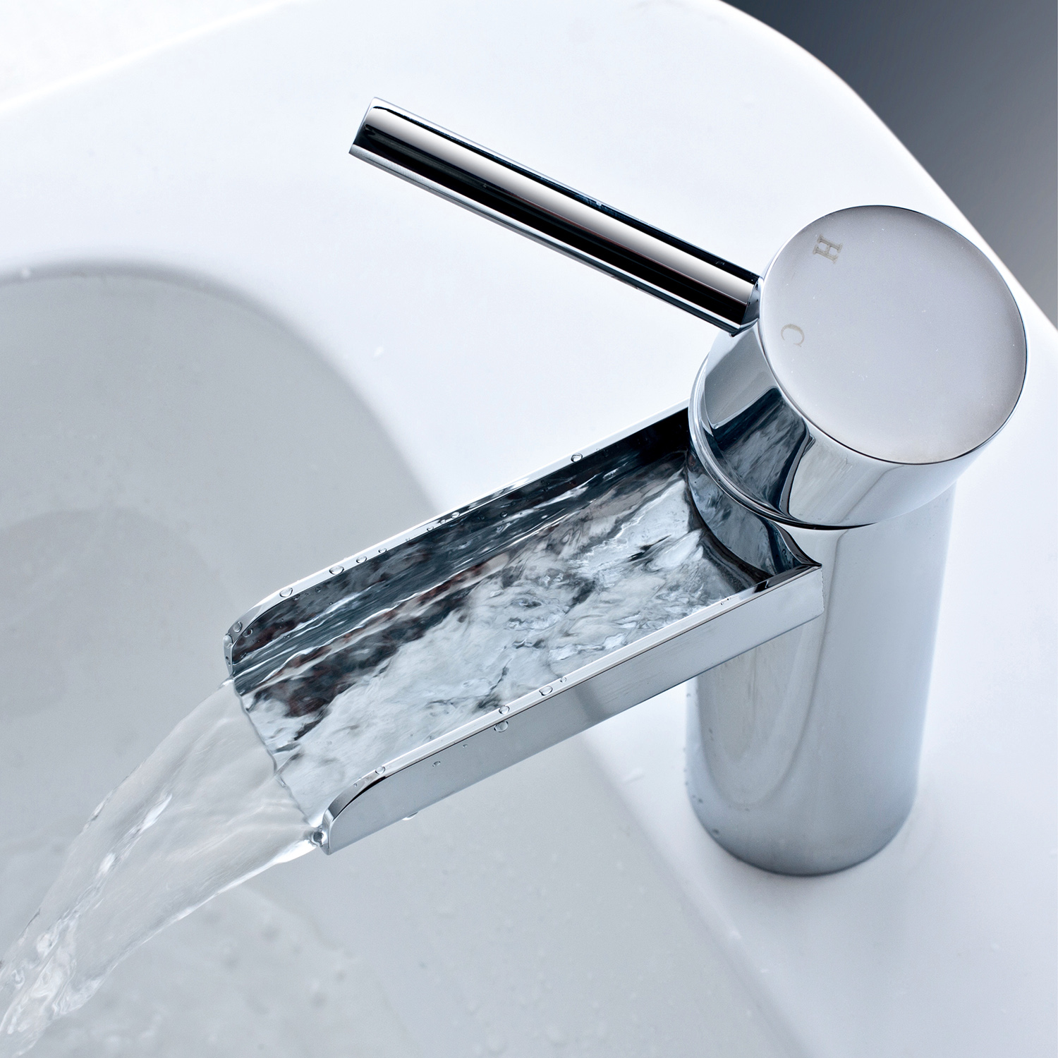 Hochwertige CUPC-zertifizierte Wasserfall-Auslauf-Waschraum-Waschbecken-Wasserhahn-Mischbatterie