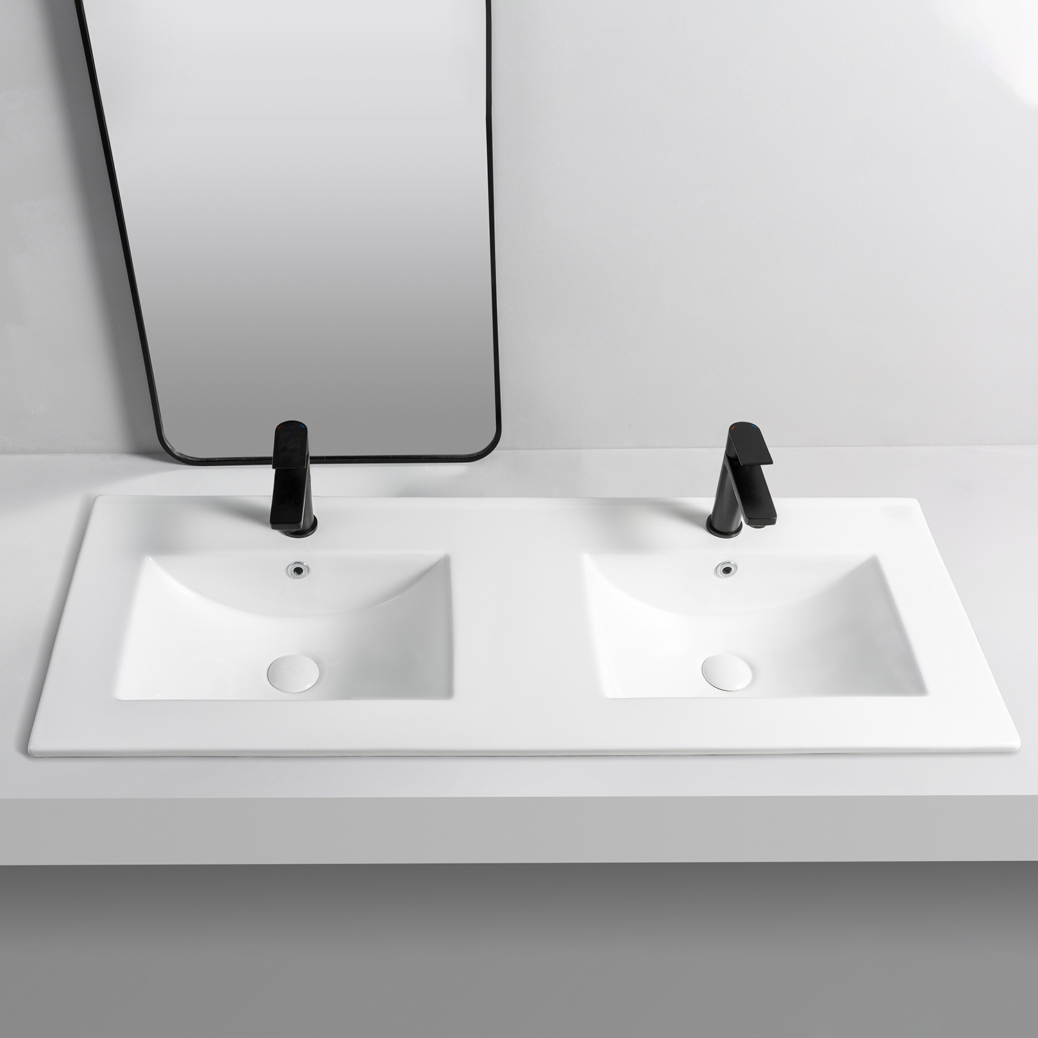 Aquacubic Drop-in-Doppelwaschbecken, quadratisches Badezimmer-Aufsatzwaschbecken aus Keramik