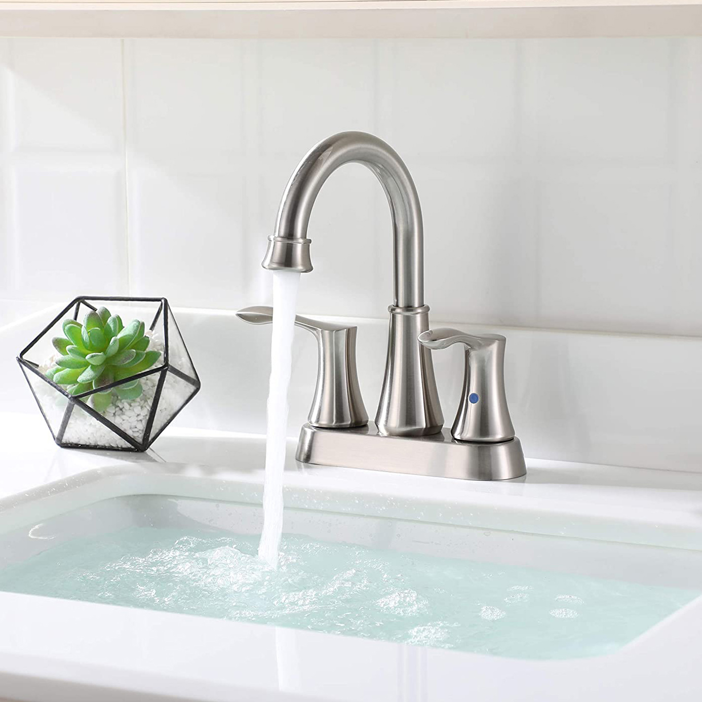 Aquacubic Badezimmer-Waschtischarmatur mit 2 Griffen, 10,2 cm mittig angeordneter Waschbecken-Wasserhahn aus gebürstetem Nickel