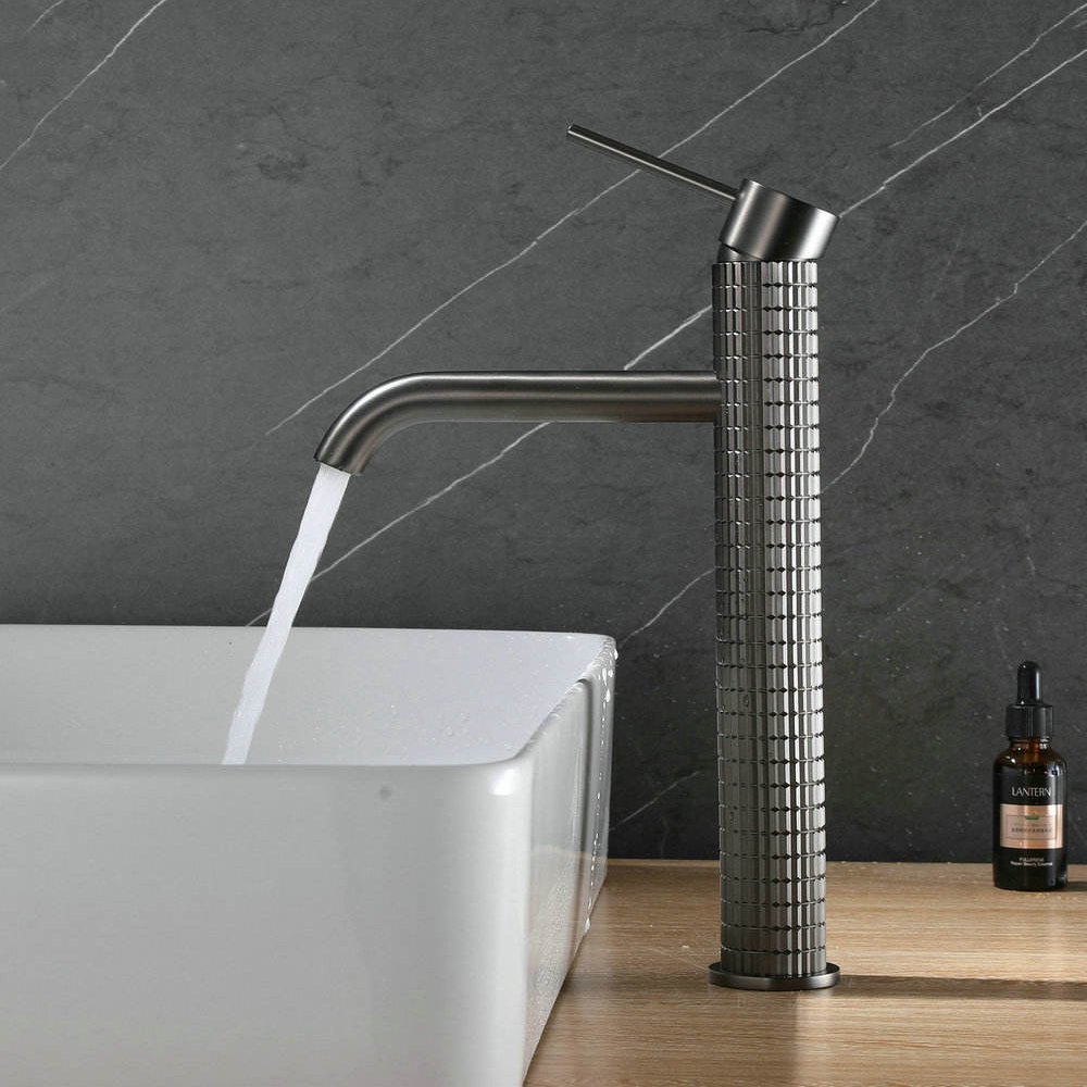 Rändel-Design, hoher Waschbecken-Wasserhahn, italienisches Design, Badezimmer-Wasserhahn, heißes, kaltes Wasser, Gunmetal-graue Farbe, Waschbecken-Wasserhahn aus Messing