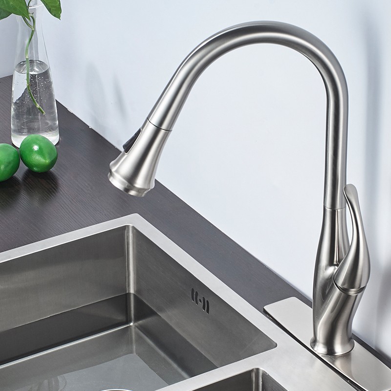 Aquacubic cUPC Eleganter Einloch-Wasserhahn/Wasserhahn aus gebürstetem Nickel, herunterziehbarer Sprüher für Küchenspüle